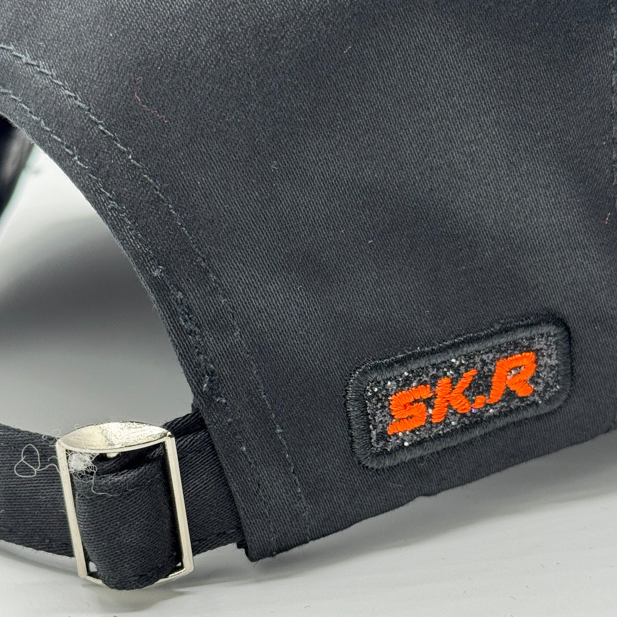 CASQUETTE PLATA O PLOMO BLACK ORANGE GLITTER