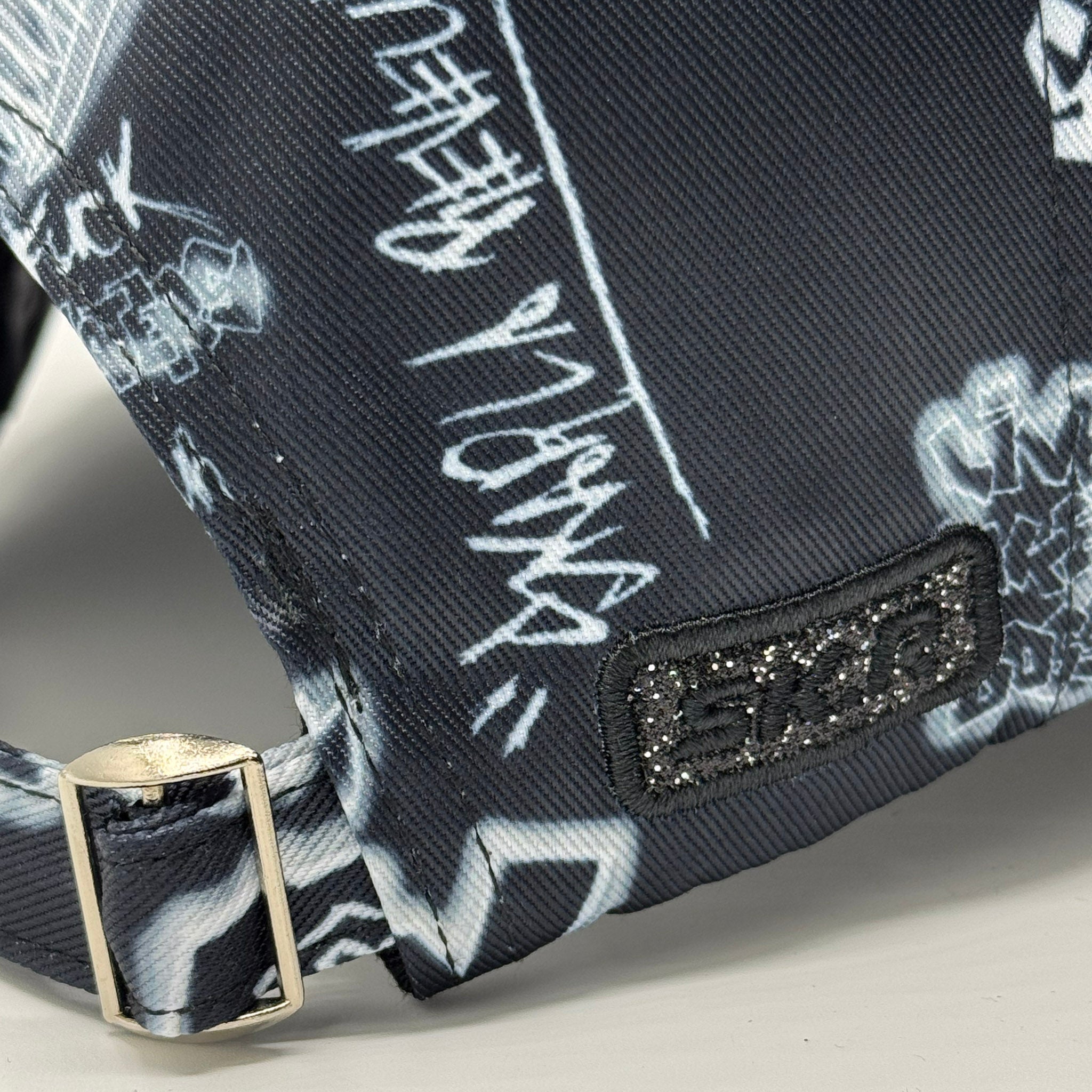 CASQUETTE PLATA O PLOMO PRINT FULL BLACK